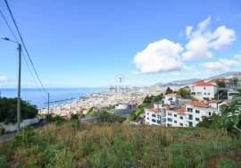 Land - 2200sqm - Funchal