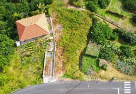 Construction land 690 m2 - Machico