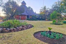 Farm & Home For Sale In Kameelfontein South Africa