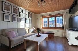 Luxury 7 Bed House For Sale In Valestrandsfossen