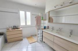 Detached Villa With View Of The Pyrenees