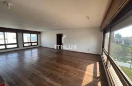 Triplex Penthouse, For Sale, 547m², 4 Bedrooms, 4 Parking Spaces, Swimming Pool, Windmills, POA/RS Triplex Penthouse, For Sale, 547m², 4 Bedrooms, 4 Parking Spaces, Swimming Pool, Windmills, POA/RS