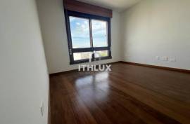 Triplex Penthouse, For Sale, 547m², 4 Bedrooms, 4 Parking Spaces, Swimming Pool, Windmills, POA/RS Triplex Penthouse, For Sale, 547m², 4 Bedrooms, 4 Parking Spaces, Swimming Pool, Windmills, POA/RS