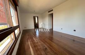 Triplex Penthouse, For Sale, 547m², 4 Bedrooms, 4 Parking Spaces, Swimming Pool, Windmills, POA/RS