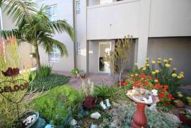 Apartment For Sale In Cape Town South