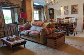 Beautiful Country House with Large Garden Beautiful Country House with Large Garden