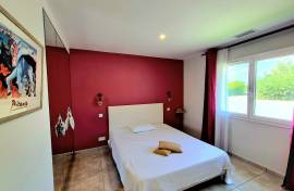 Contemporary Single Storey Villa With Pool