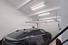 Contemporary Single Storey Villa With Pool