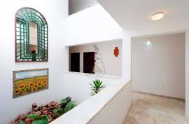 Hotel unit located in the Algarve in a tourist area with two (2) Stars has green areas, swimming pool and a Restaurant - Porches