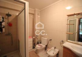 2 bedroom apartment in the city center with balcony, garage and elevator