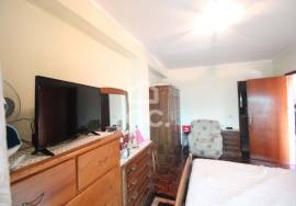 2 bedroom apartment in the city center with balcony, garage and elevator