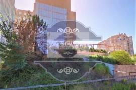 Plot of land for building 12 floors ( Rio de Mouro )
