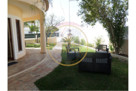 HOLIDAY RENTALS - Fantastic 4 bedroom villa in Galé - Albufeira