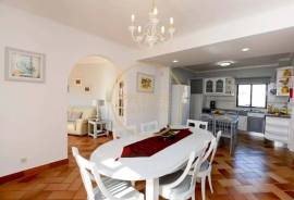 HOLIDAY RENTALS - Fantastic 4 bedroom villa in Galé - Albufeira