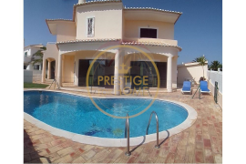 HOLIDAY RENTALS - Fantastic 4 bedroom villa in Galé - Albufeira
