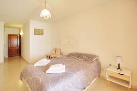 HOLIDAY RENTALS - 2 bedroom apartment located next to Praia do Canavial