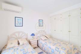 HOLIDAY RENTALS -2 Bedroom Apartment – Oasis Park – Portimão 