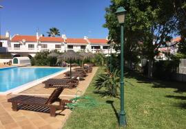 HOLIDAY RENTALS - 11 bedroom apartment 11 min walk from Praia da Alagoa HOLIDAY RENTALS - 11 bedroom apartment 11 min walk from Praia da Alagoa