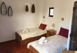 HOLIDAY RENTALS - 3 bedroom villa in Vilamoura