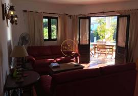 HOLIDAY RENTALS - 3 bedroom villa in Vilamoura