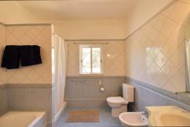 HOLIDAY RENTALS - Villa located in a very quiet countryside area, 5 min from Loulé