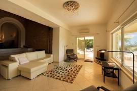 HOLIDAY RENTALS - Villa located in a very quiet countryside area, 5 min from Loulé