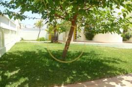 3 + 1 Bedroom Holiday Villa in Albufeira - Galé
