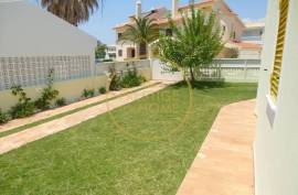 3 + 1 Bedroom Holiday Villa in Albufeira - Galé