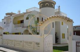 3 + 1 Bedroom Holiday Villa in Albufeira - Galé