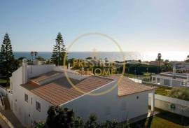 3 + 1 Bedroom Holiday Villa in Albufeira - Galé