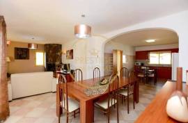 3 + 1 Bedroom Holiday Villa in Albufeira - Galé