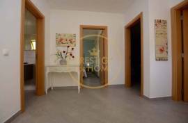 3 + 1 Bedroom Holiday Villa in Albufeira - Galé