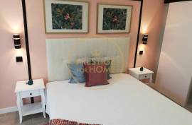 3 + 1 Bedroom Holiday Villa in Albufeira - Galé