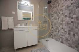 Holiday Rentals - 3 Bedroom Ground Floor Apartment with Pool - S. Bartolomeu de Messines