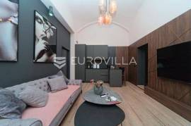 Osijek, City Center – Commercial space and modern apartment for rent/sale, 112 m²