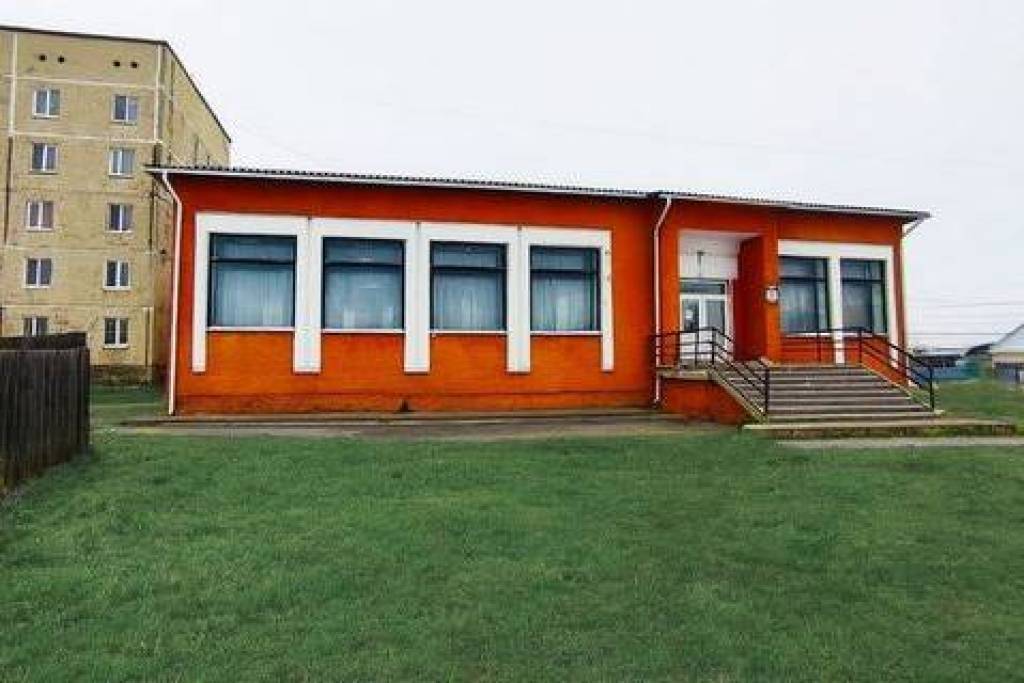 Продам нежилое помещение 955,7 кв. метров , с отдельным входом, в центральном районе города Богданович