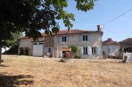 Pretty Character Stone Property With Views