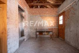 Building 201 sq.m for sale