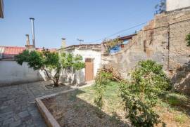 Building 201 sq.m for sale