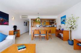 1 Bedroom Apartment with Garage in Luxury Condominium with Outdoor and Indoor Pool, Gym and Exquisite Leisure Areas - Portimão