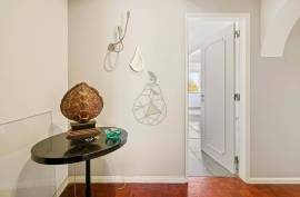 Renovated 2 bedroom apartment located in central area of Portimão
