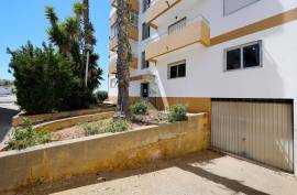 Renovated 2 bedroom apartment located in central area of Portimão