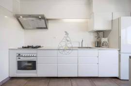 Renovated 2 bedroom apartment located in central area of Portimão