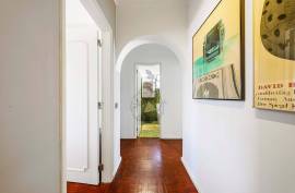 Renovated 2 bedroom apartment located in central area of Portimão