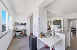 Renovated 2 bedroom apartment located in central area of Portimão