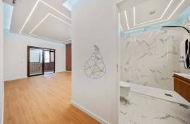 Three-Bedroom Seafront Apartment on Quarteira’s Waterfront – Prime Beachfront Location