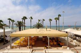 Three-Bedroom Seafront Apartment on Quarteira’s Waterfront – Prime Beachfront Location
