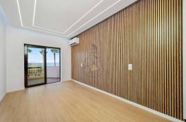 Three-Bedroom Seafront Apartment on Quarteira’s Waterfront – Prime Beachfront Location