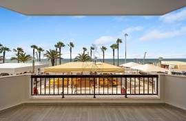 Three-Bedroom Seafront Apartment on Quarteira’s Waterfront – Prime Beachfront Location