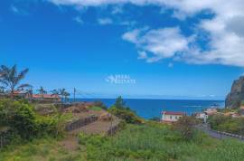 TRADITIONAL MADEIRAN HOUSE | PONTA DELGADA | SAINT VICENTE | MADEIRA ISLAND